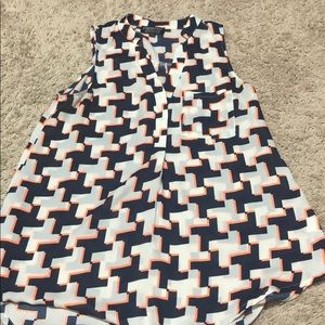 Geometric sleeveless shirt